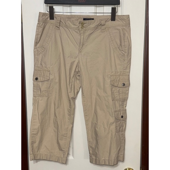 Tommy Hilfiger‎ Womens Beige Cargo Capri Pants Size 10 - Picture 1 of 4